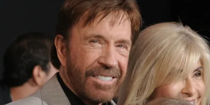 Умер Чак Норрис